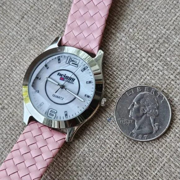 Twiggy London Wristwatch Pink Leather Strap White Face Quartz Analog Wrist Watch - Picture 8 of 12